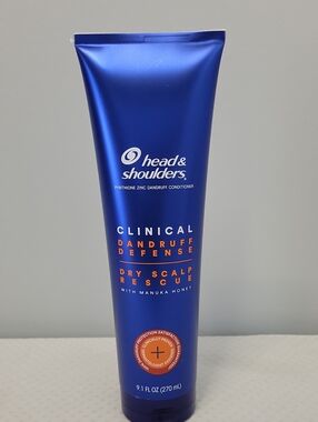 head & shoulders clinical dandruff defense dry scalp rescue conditioner